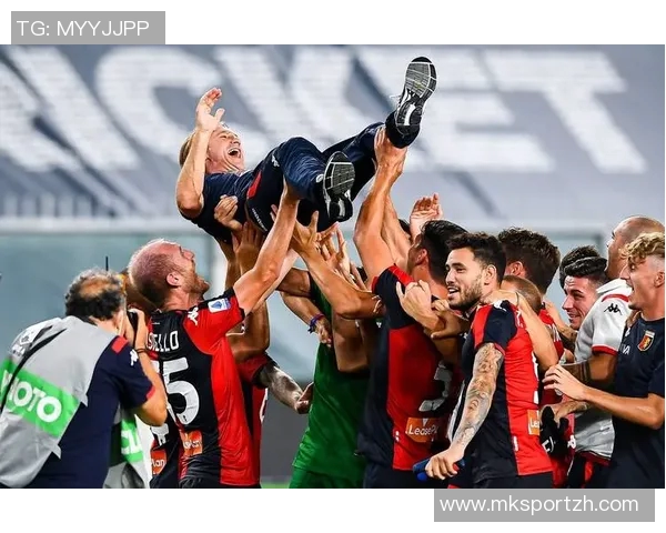 意甲焦点战AC米兰与曼联激战成平补时进球引发全场狂欢