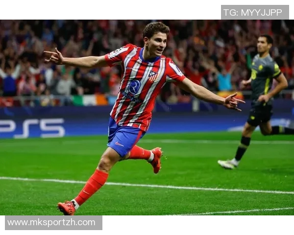 马竞逆转曼联3-0晋级世界杯精彩集锦瞬间引爆全场热情