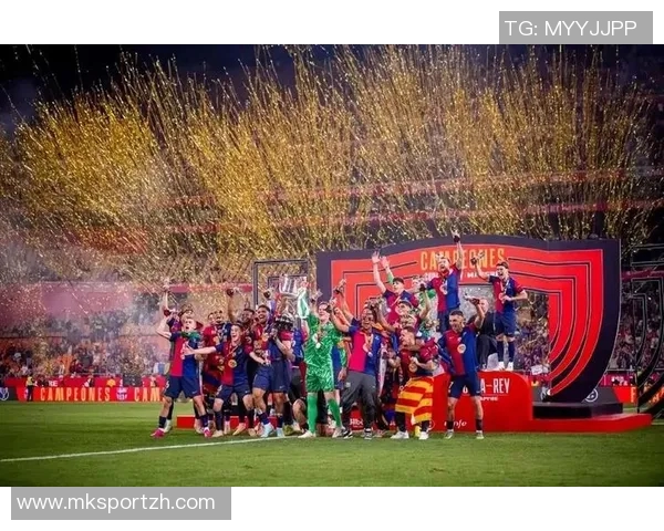 国王杯精彩对决那不勒斯险胜波尔图神扑引发争议判罚全场沸腾