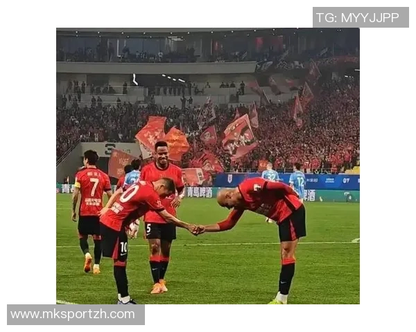 中超激情对决尤文图斯险胜巴萨红牌事件引发全场热议